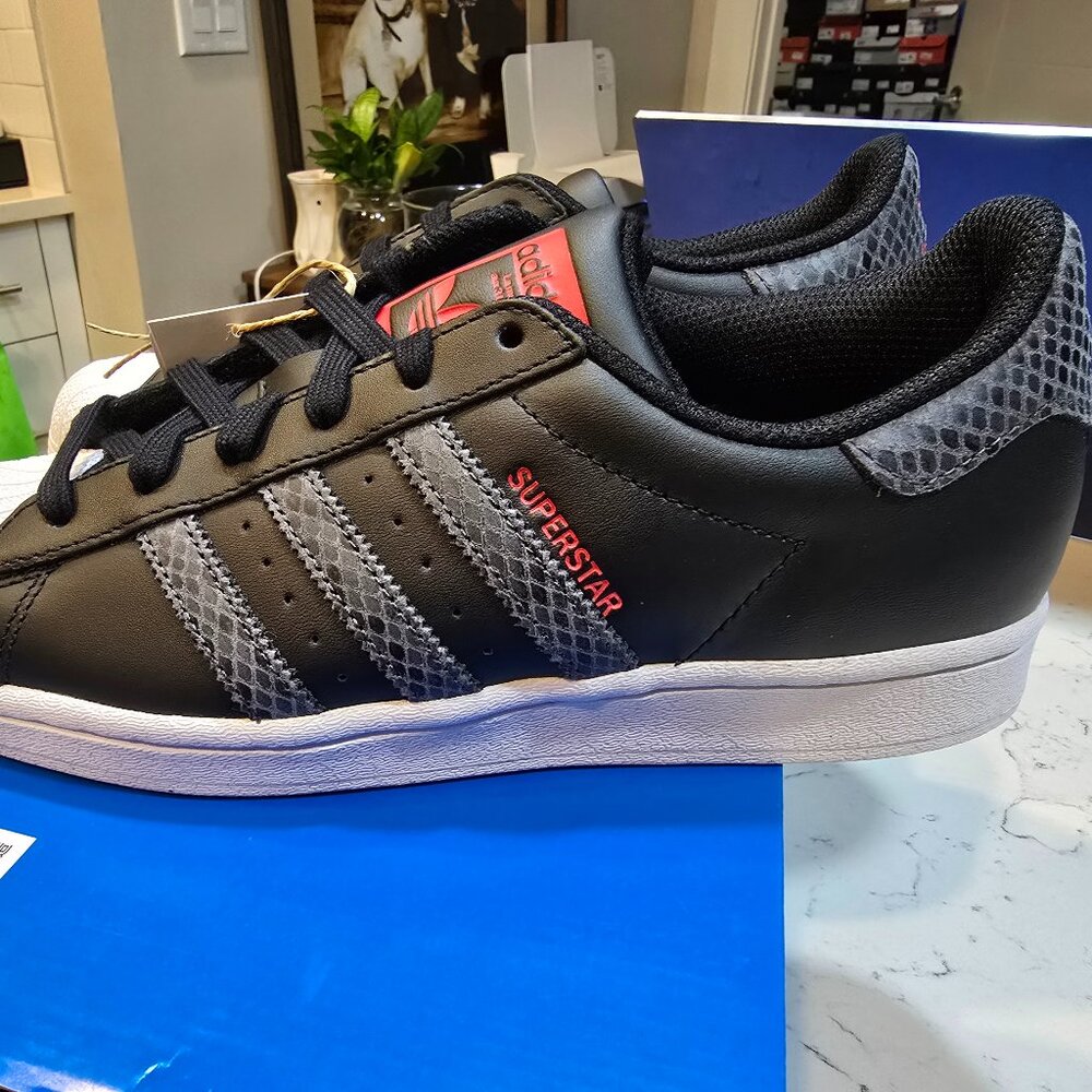 Women Adidas Superstar Shoes Sneakers Size7 Black Grey Red White HQ1917 NEW